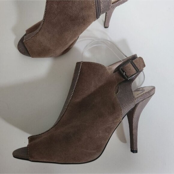 VINCE CAMUTO | Suede open toe heels taupe gray brown sz 10B - Picture 2 of 8